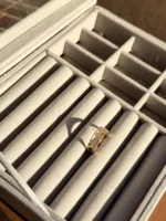 Clover Band Ring - Image 3