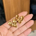 Zyra heart earrings