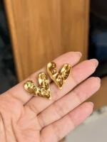 Zyra heart earrings