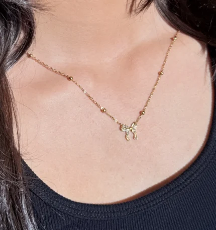 Pinteresty Bow Pendent