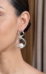 Dangle Pearl Earrings