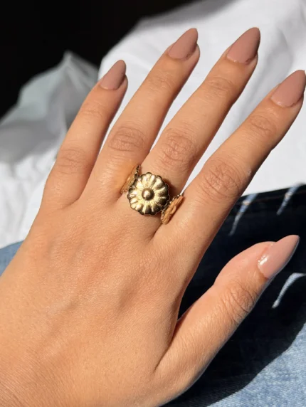 Beach Floral Ring