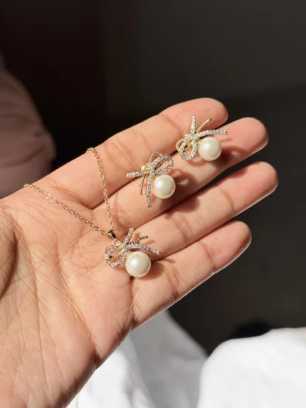 Studded Pearl Pendent Sets