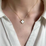 White Vancleef Pendent