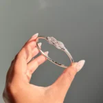 Zyra Handcuff (size 2.4 - 2.6)