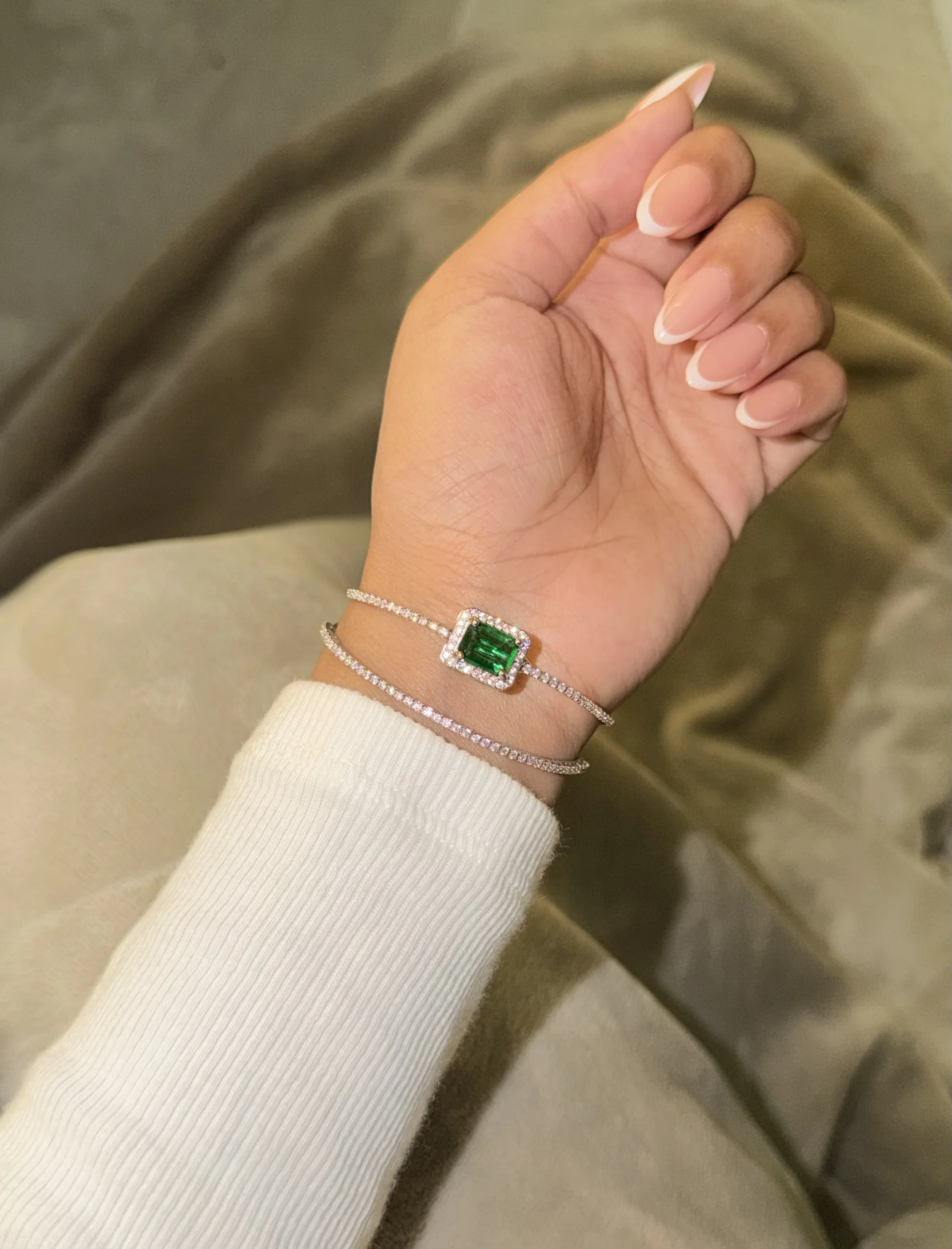 IMG_7030 Emerald Luxe Handcuff - Image 1